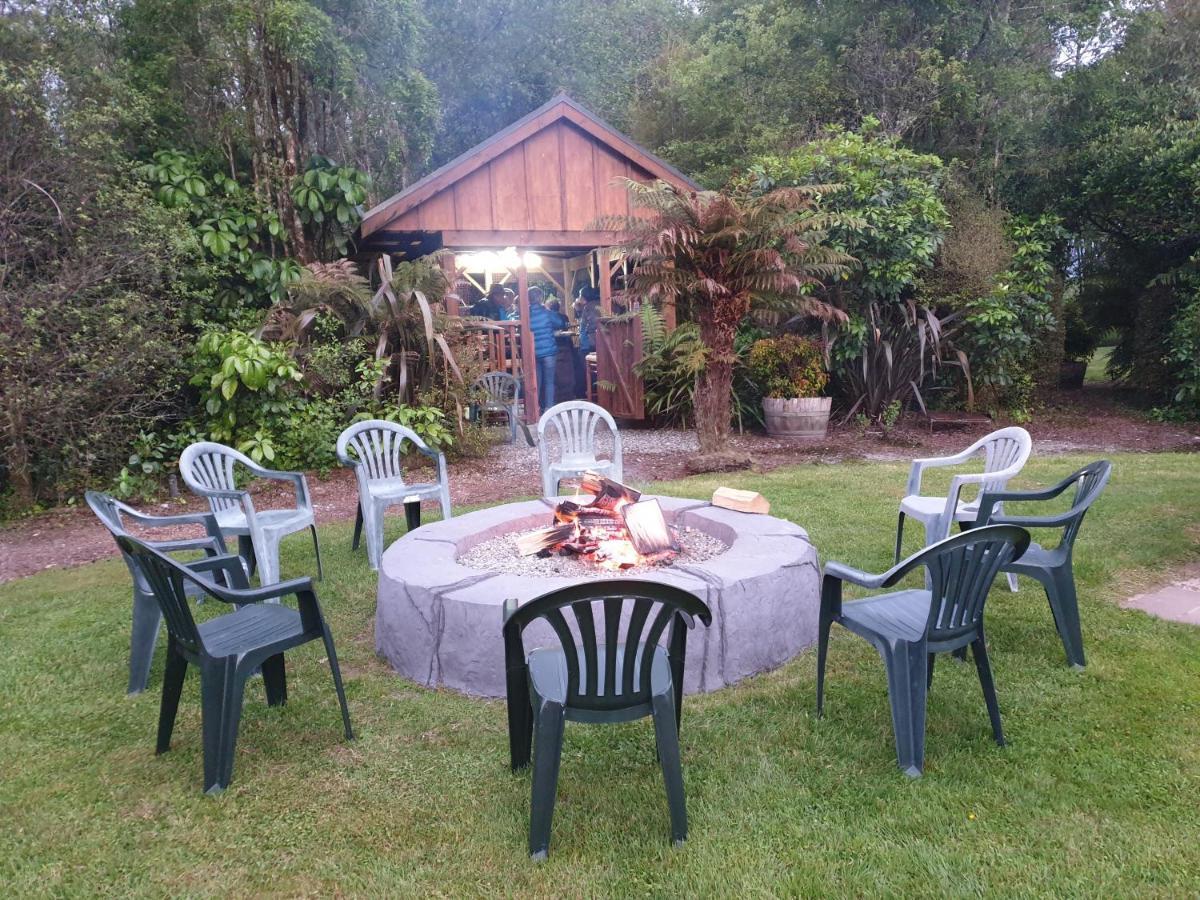 Lake Brunner Country Motel & Holiday Park Moana Екстер'єр фото